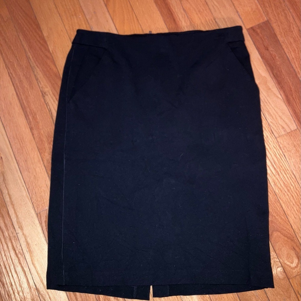 Classic Black Knee-Length Pencil Skirt - Women - Picture 2 of 5